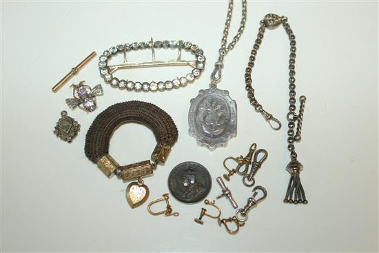 Mixed silver jewellery - chains, silver locket, etc